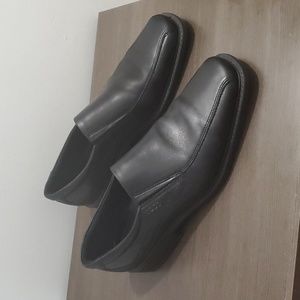 Ecco Black Leather Slip-on loafers Size 47